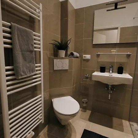 Apartment Deluxe *